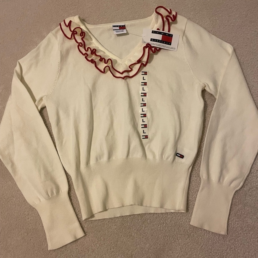 Tommy Hilfiger vintage(2002) girls sweater-large NWT